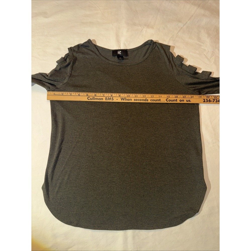 iZ Byer Women's Olive Green Slit 3/4 Sleeved Shirt Size Medium Stretch - Picture 5 of 7